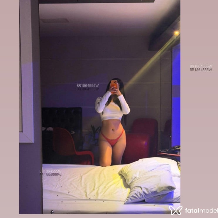 Acompanhante Júlia - Feed