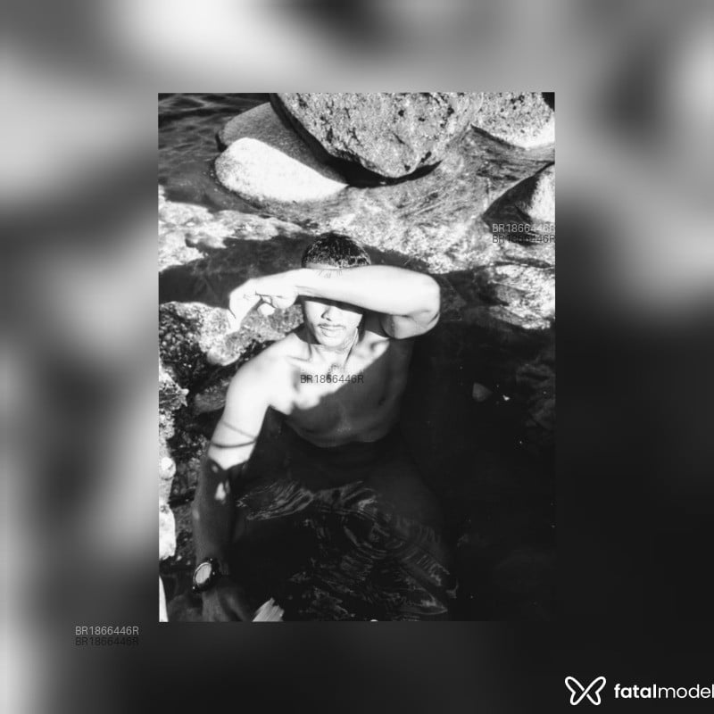 Acompanhante Adão - Feed