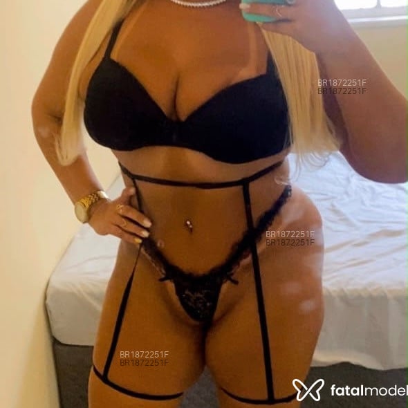 Acompanhante Rubi Kitarianas - Feed