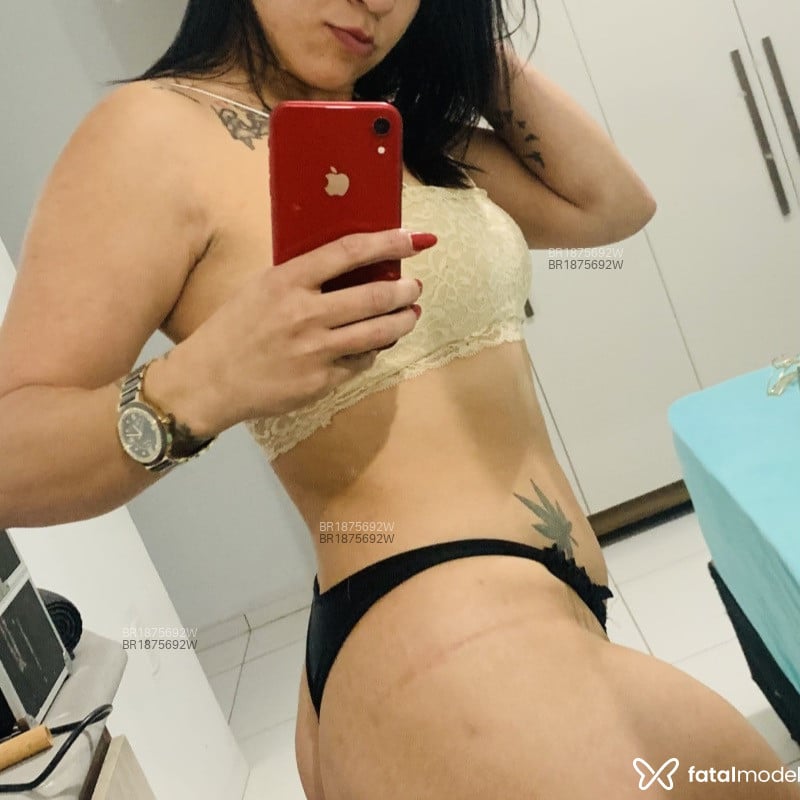 Acompanhante Lívia - Feed
