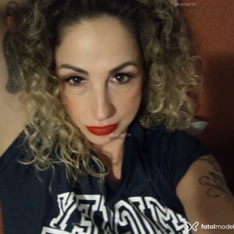 Acompanhante Fabi Peralta - Feed
