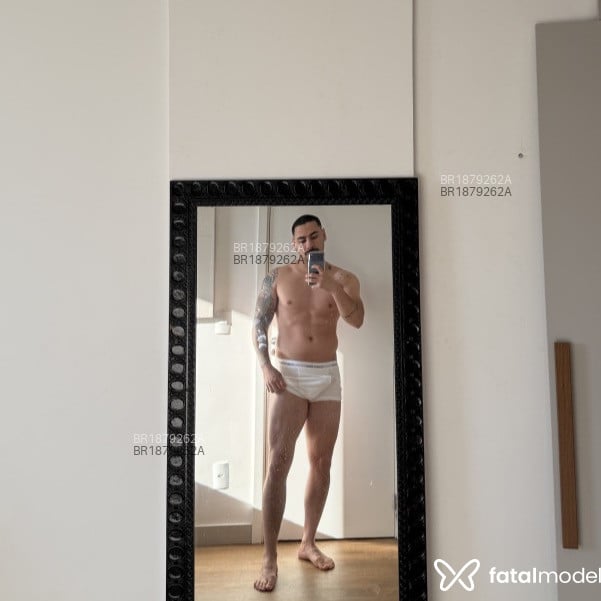 Acompanhante Henrique - Feed