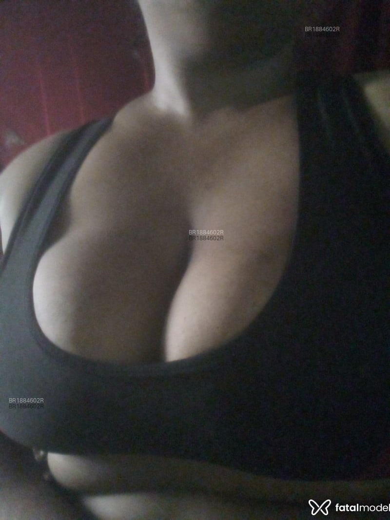 Acompanhante morenasafadinha - Feed