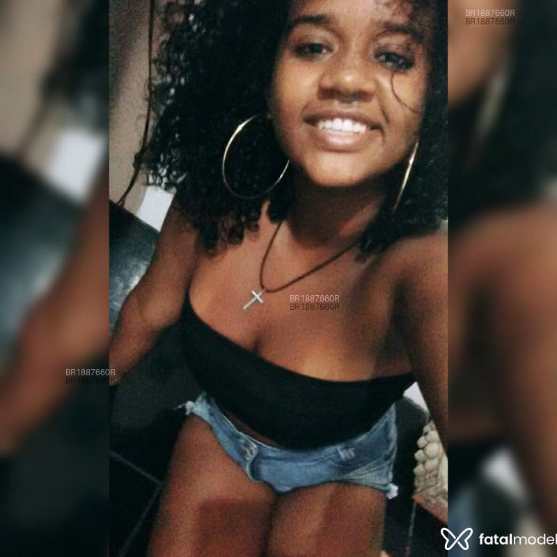 Acompanhante Lua Black - Feed