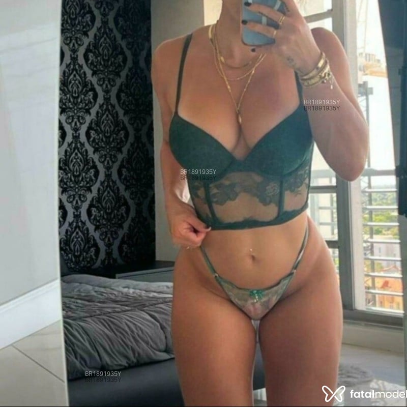 Acompanhante Tifany - Feed