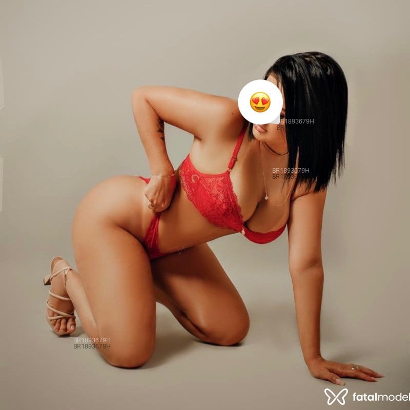 Acompanhante Karol Mendes - Feed