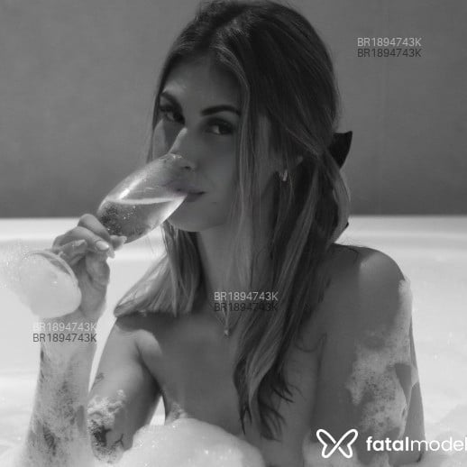 Acompanhante Carla - Feed
