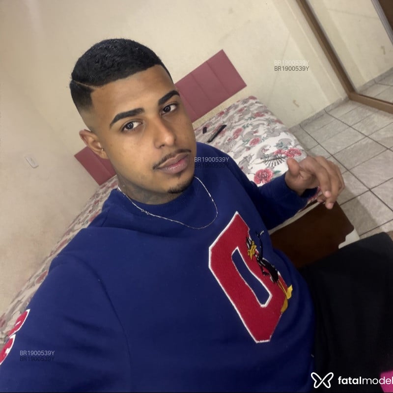 Acompanhante Lucas Bueno - Feed