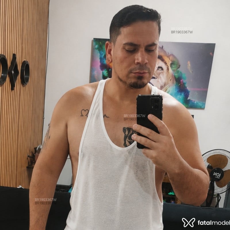 Acompanhante Carlos Eduardo - Feed