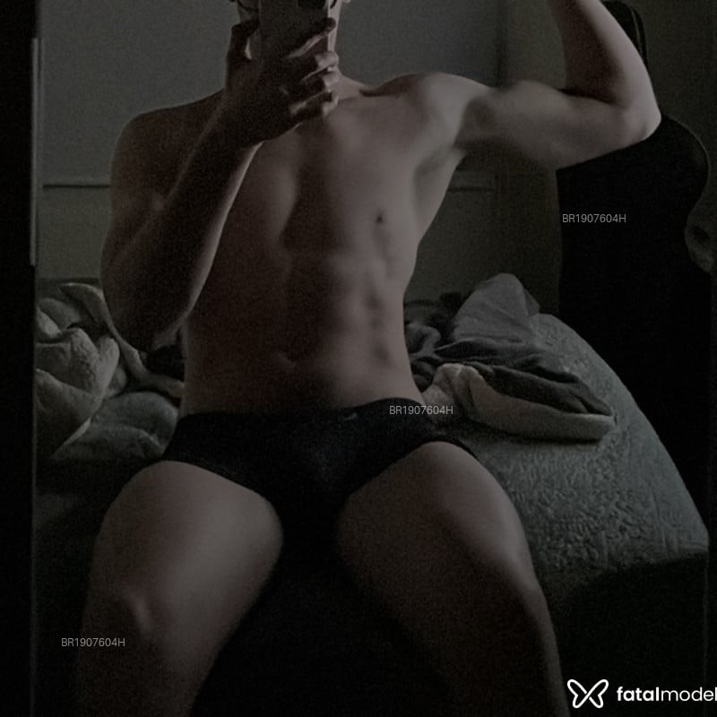 Acompanhante Guilherme - Feed