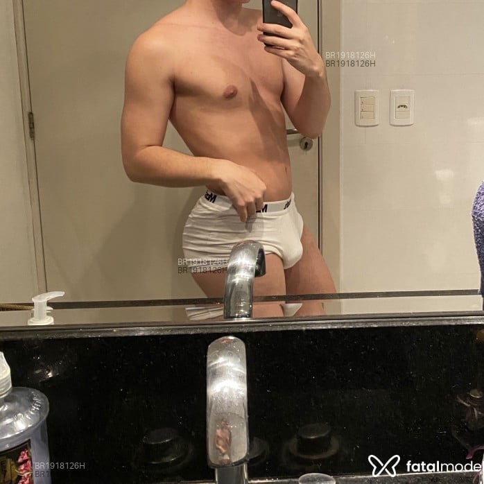 Acompanhante Felipe Conrado - Feed