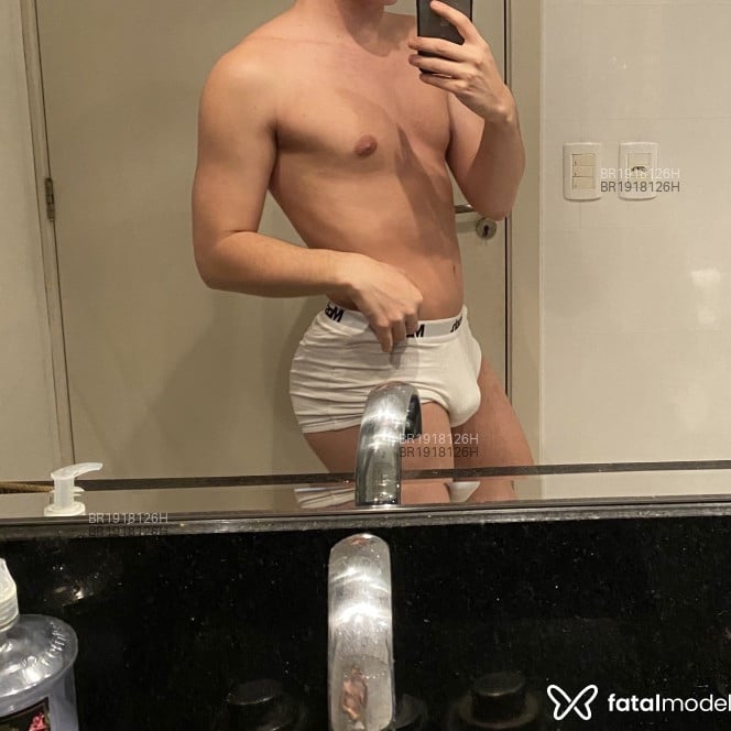 Acompanhante Felipe Conrado - Feed