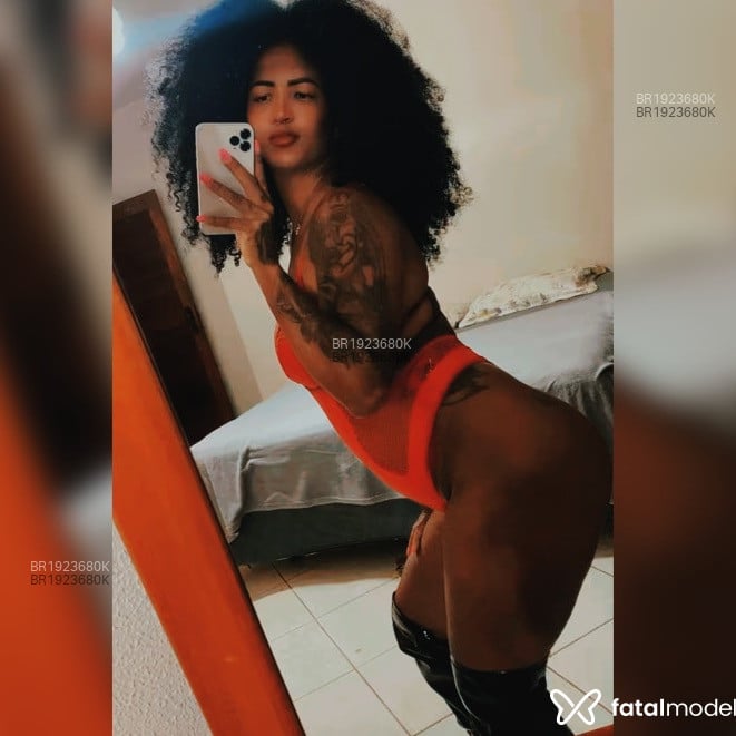 Acompanhante Nicole - Feed