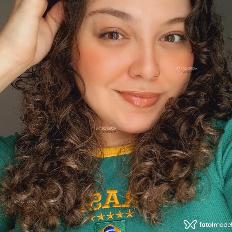 Acompanhante Luísa - Feed