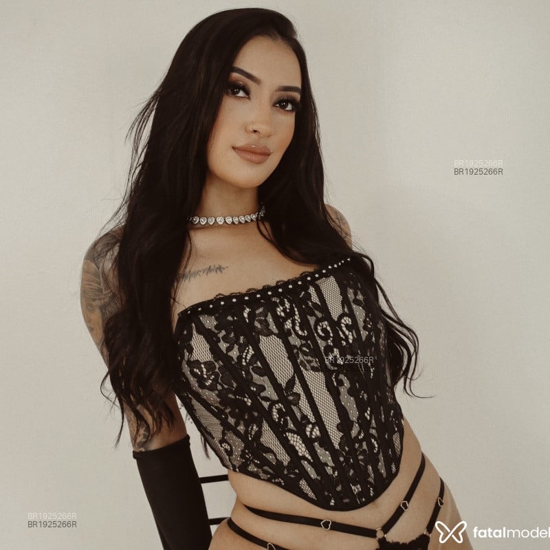 Acompanhante Isabelli - Feed