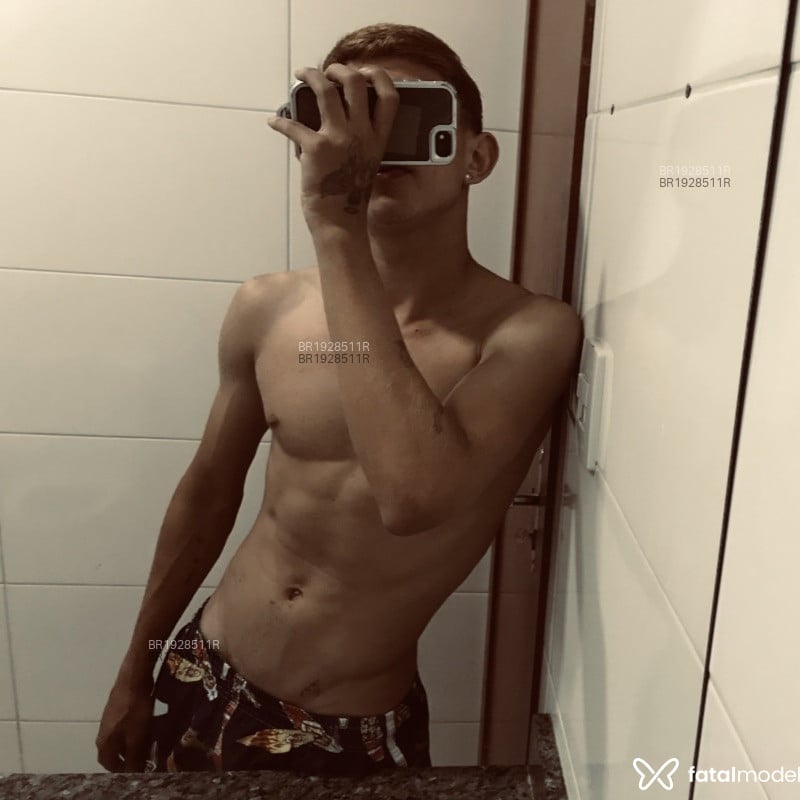 Acompanhante Breno Souza - Feed