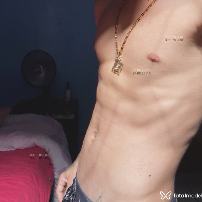 Acompanhante Breno Souza - Feed