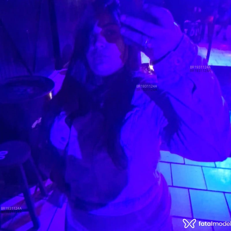 Acompanhante Serena Gomes - Feed