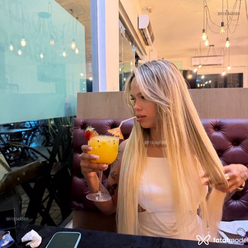 Acompanhante Emilly Caroline - Feed