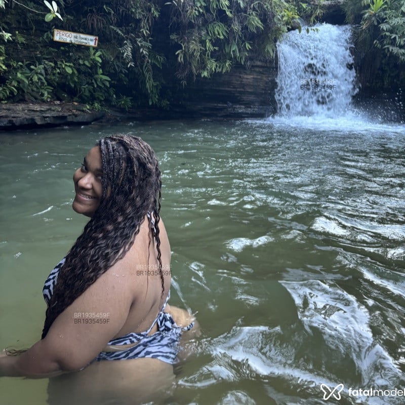 Acompanhante Aninha - Feed