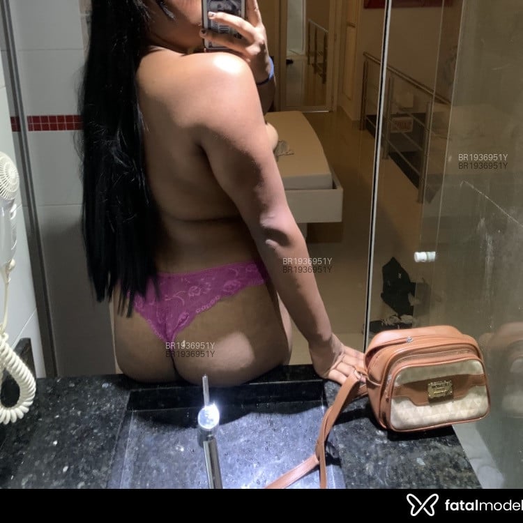 Acompanhante Maria Eduarda - Feed