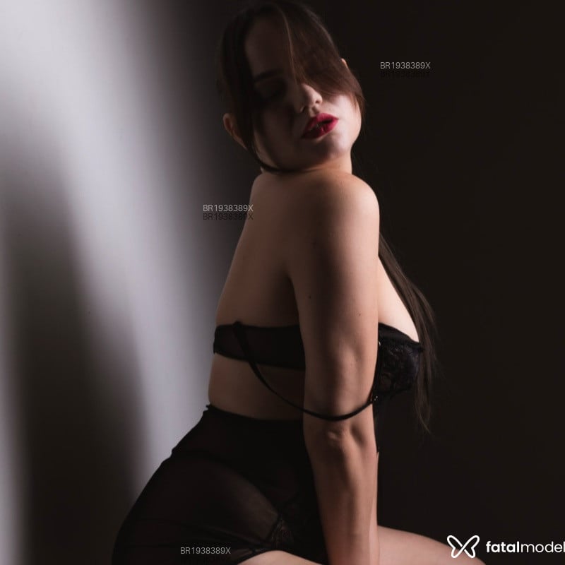Acompanhante Sofia - Feed