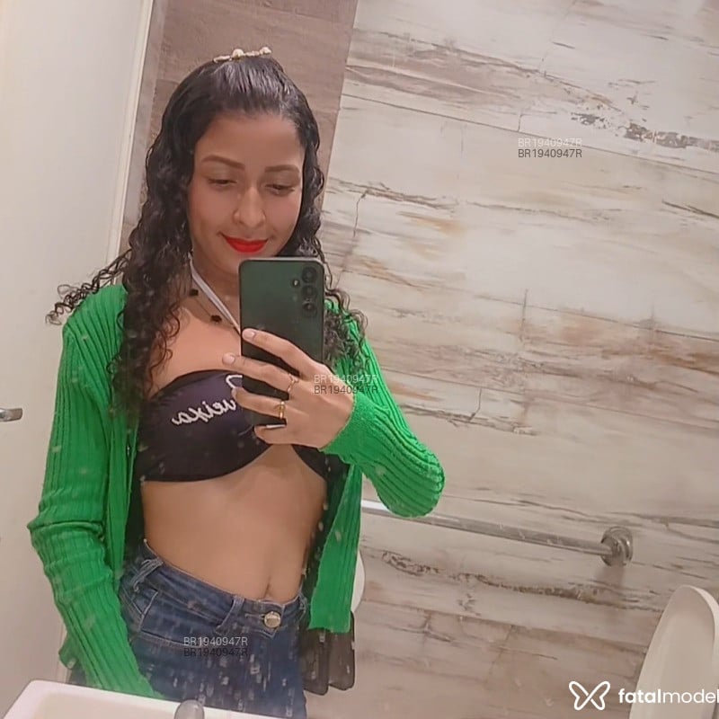 Acompanhante Aninha - Feed