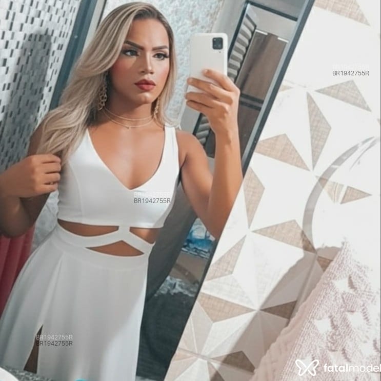 Acompanhante Anna TZ - Feed