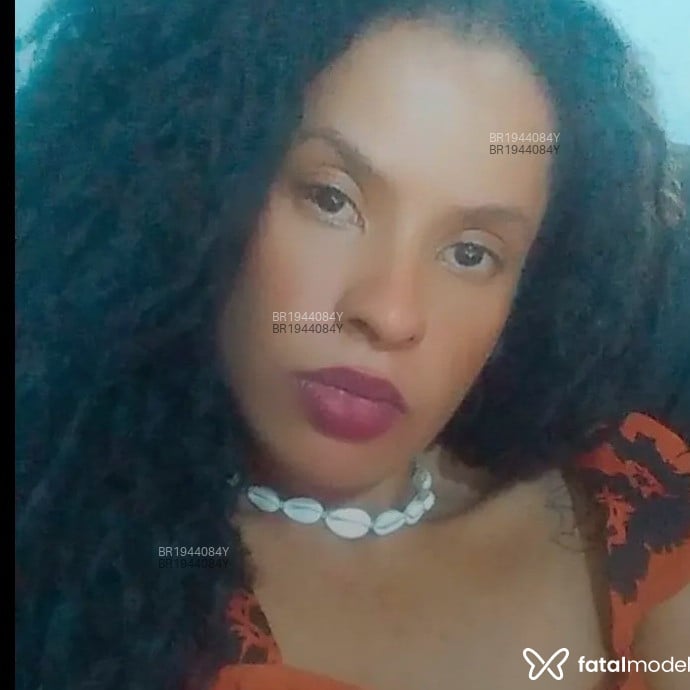 Acompanhante Cris Intensa - Feed