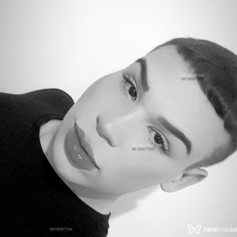 Acompanhante Henrique - Feed
