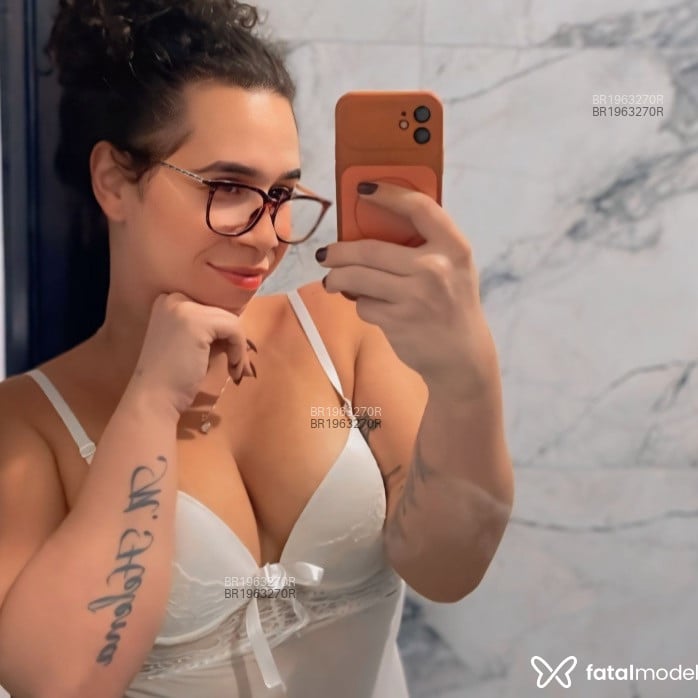 Acompanhante Ivy Calixto - Feed
