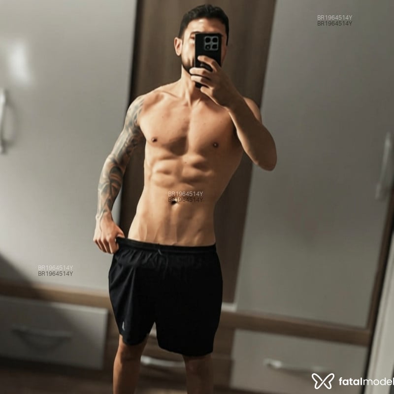 Acompanhante Felipe - Feed