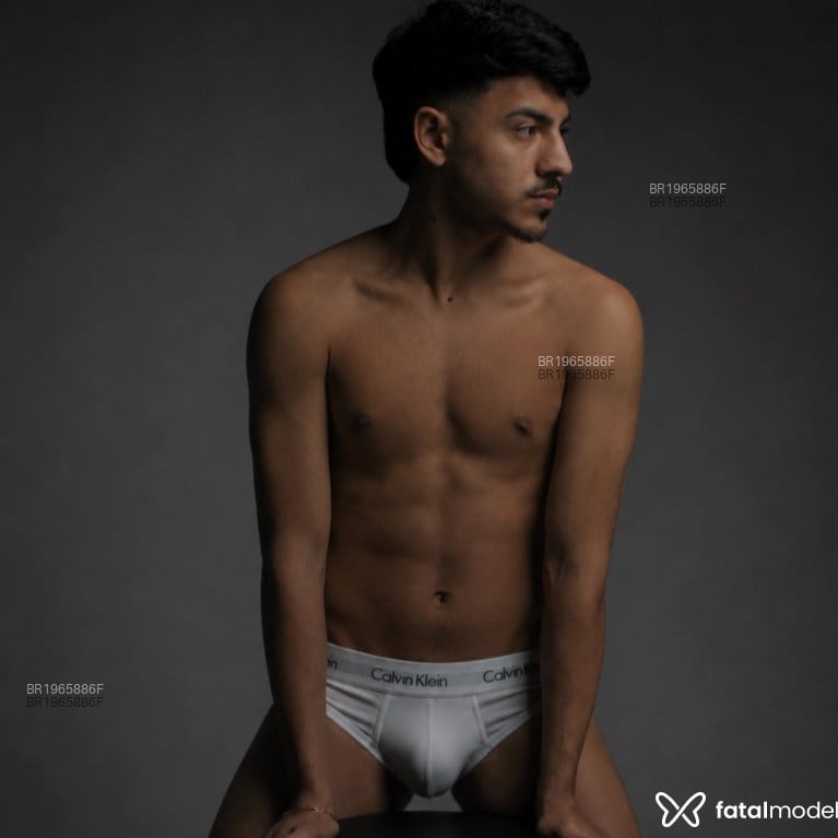 Acompanhante Lucas - Feed