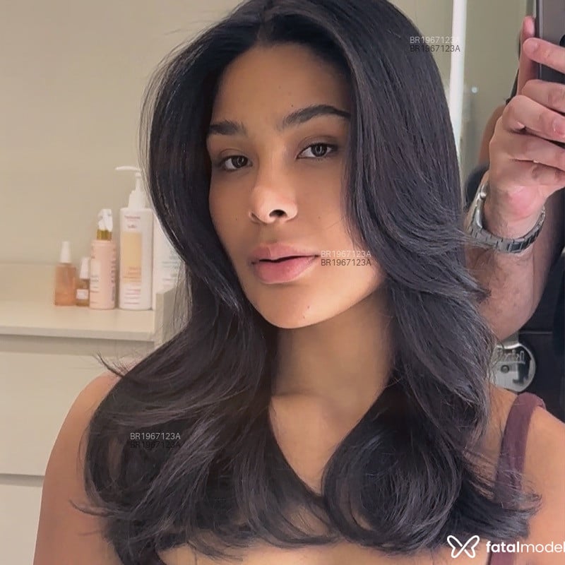 Acompanhante Selena - Feed