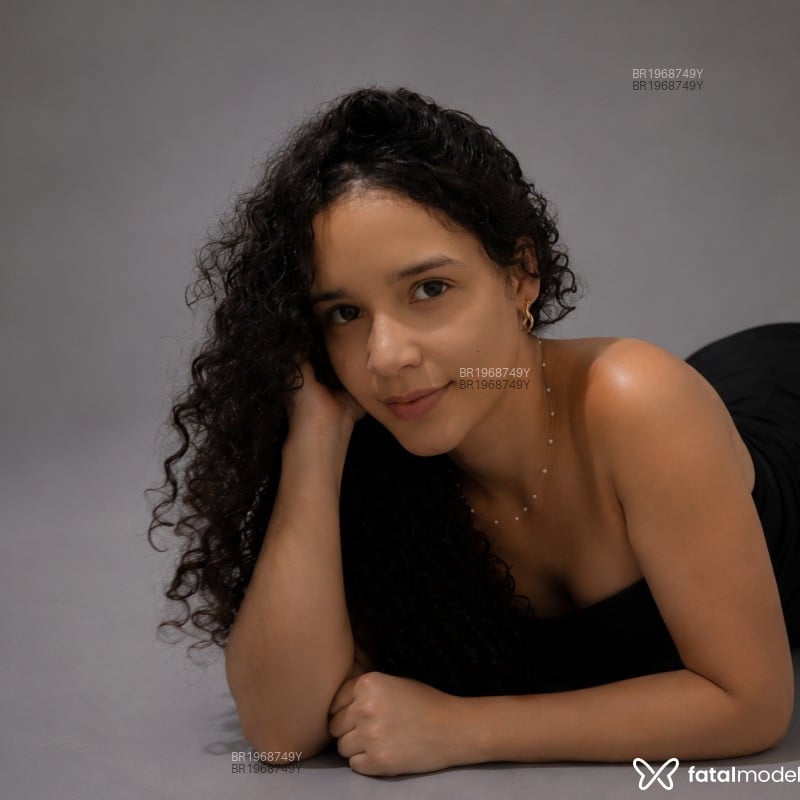 Acompanhante Lety - Feed