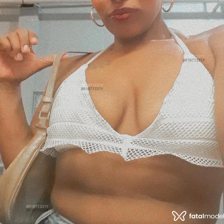 Acompanhante Germane - Feed