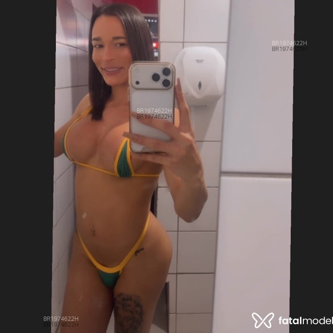 Acompanhante Witalla Olliver - Feed