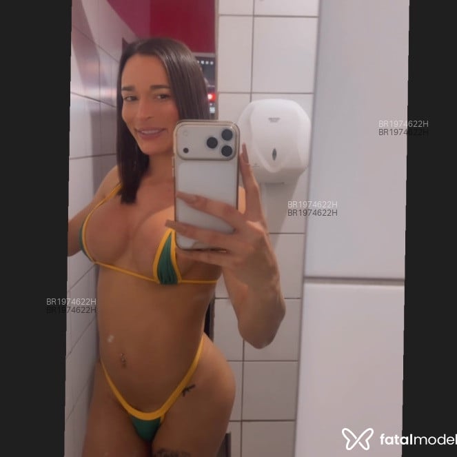 Acompanhante Witalla Olliver - Feed
