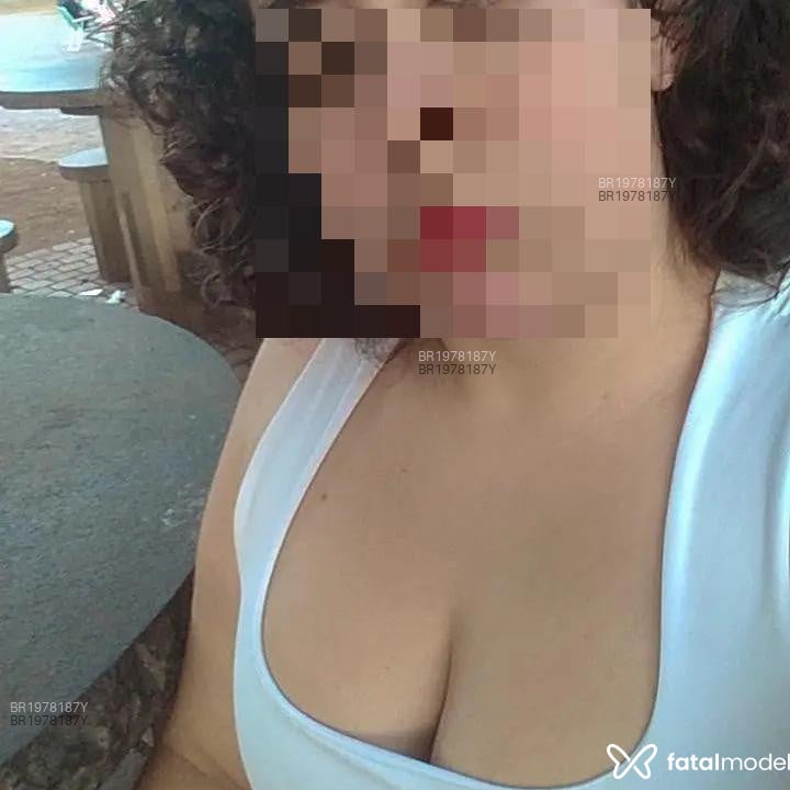 Acompanhante Lívia - Feed