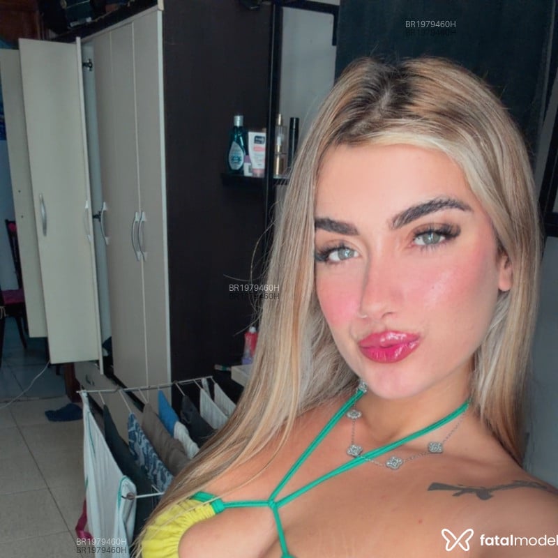 Acompanhante Luiza - Feed