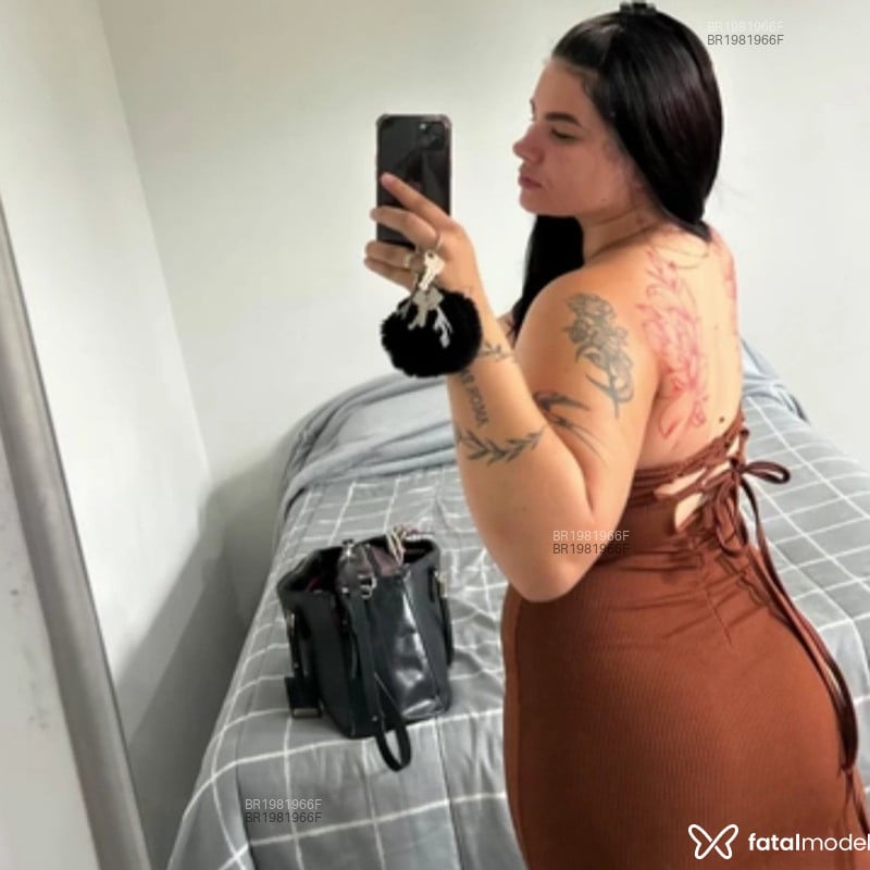 Acompanhante Emilly - Feed