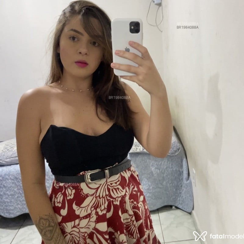 Acompanhante Lara - Feed