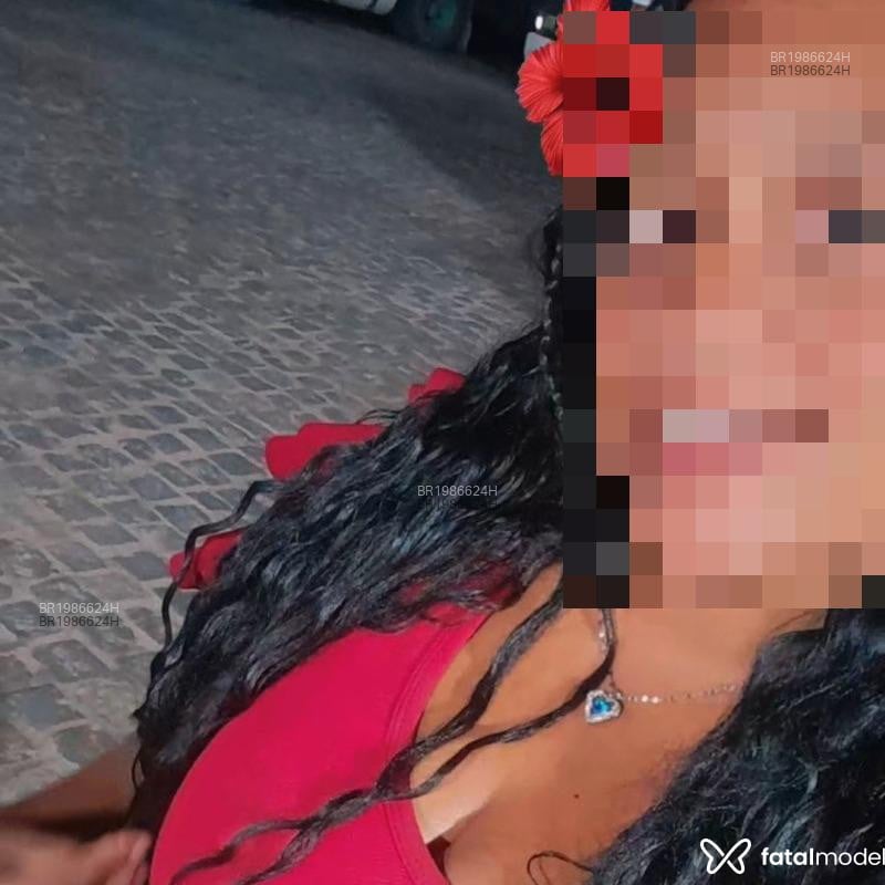 Acompanhante Morena - Feed