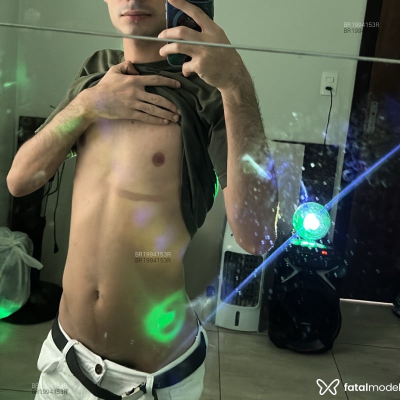 Acompanhante Matheus - Feed