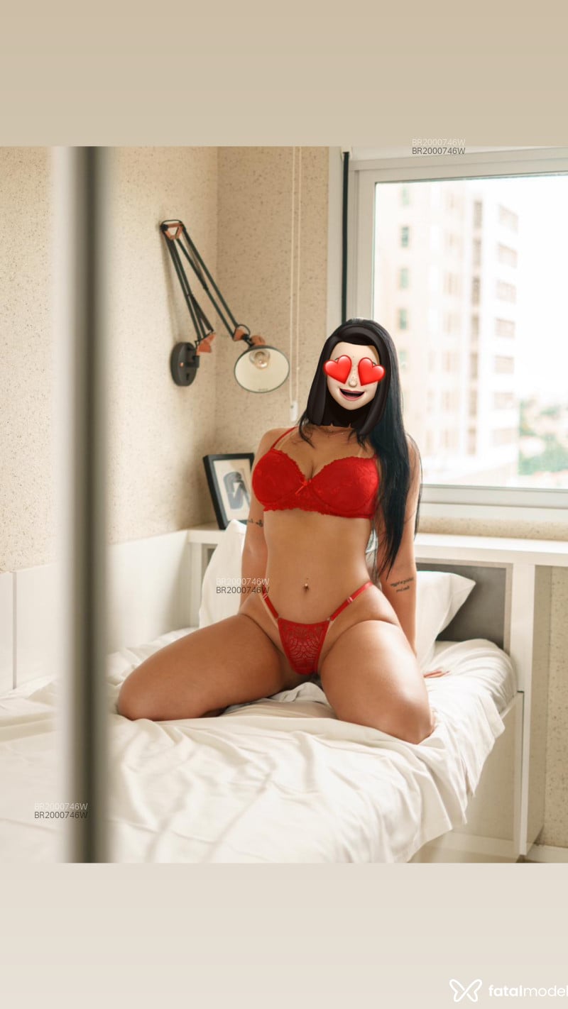 Acompanhante Dani Desiree - Feed