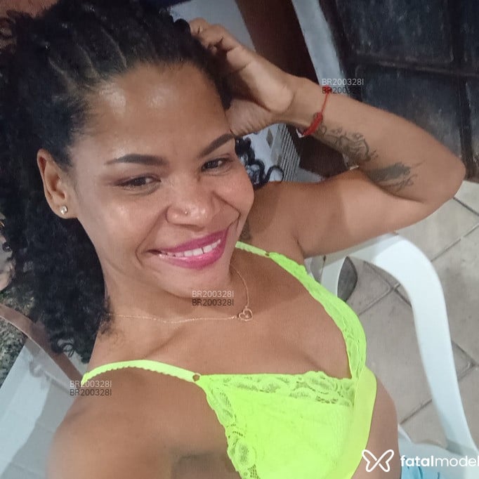 Acompanhante Anaapertadinha - Feed
