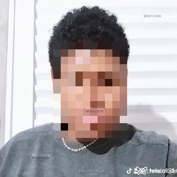 Acompanhante Chris - Feed