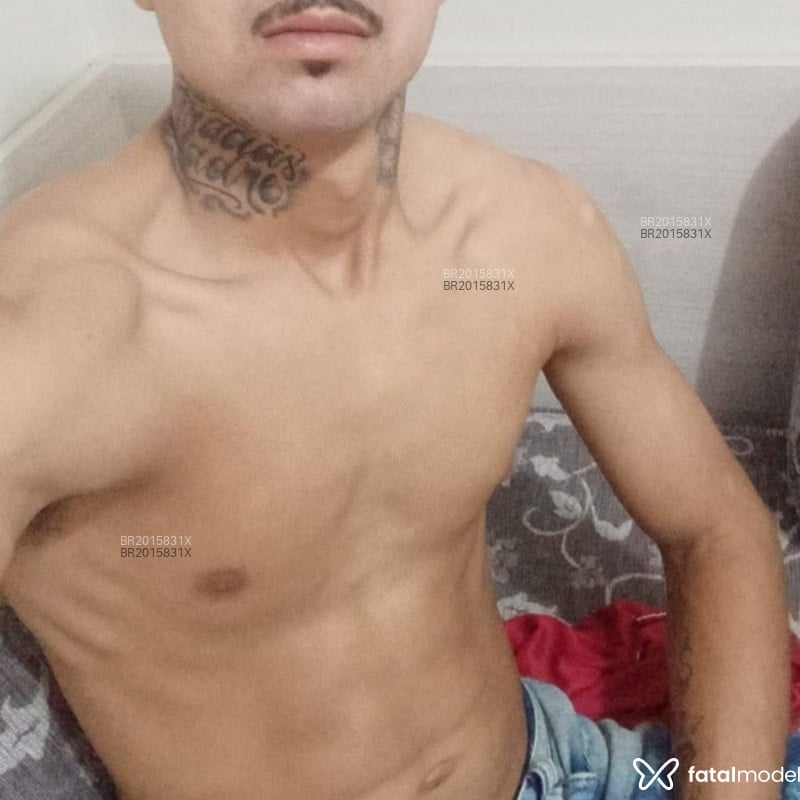 Acompanhante Henrique - Feed