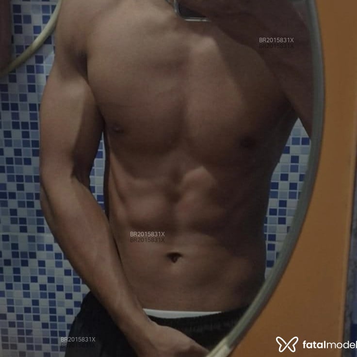 Acompanhante Henrique - Feed