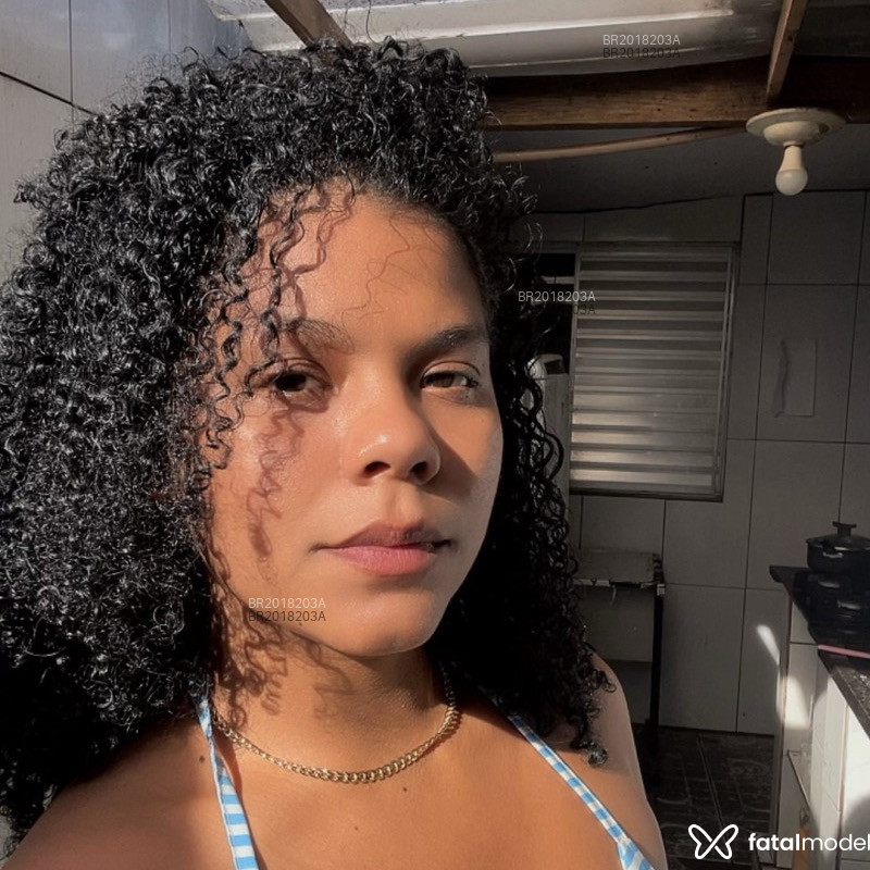 Acompanhante Clara - Feed